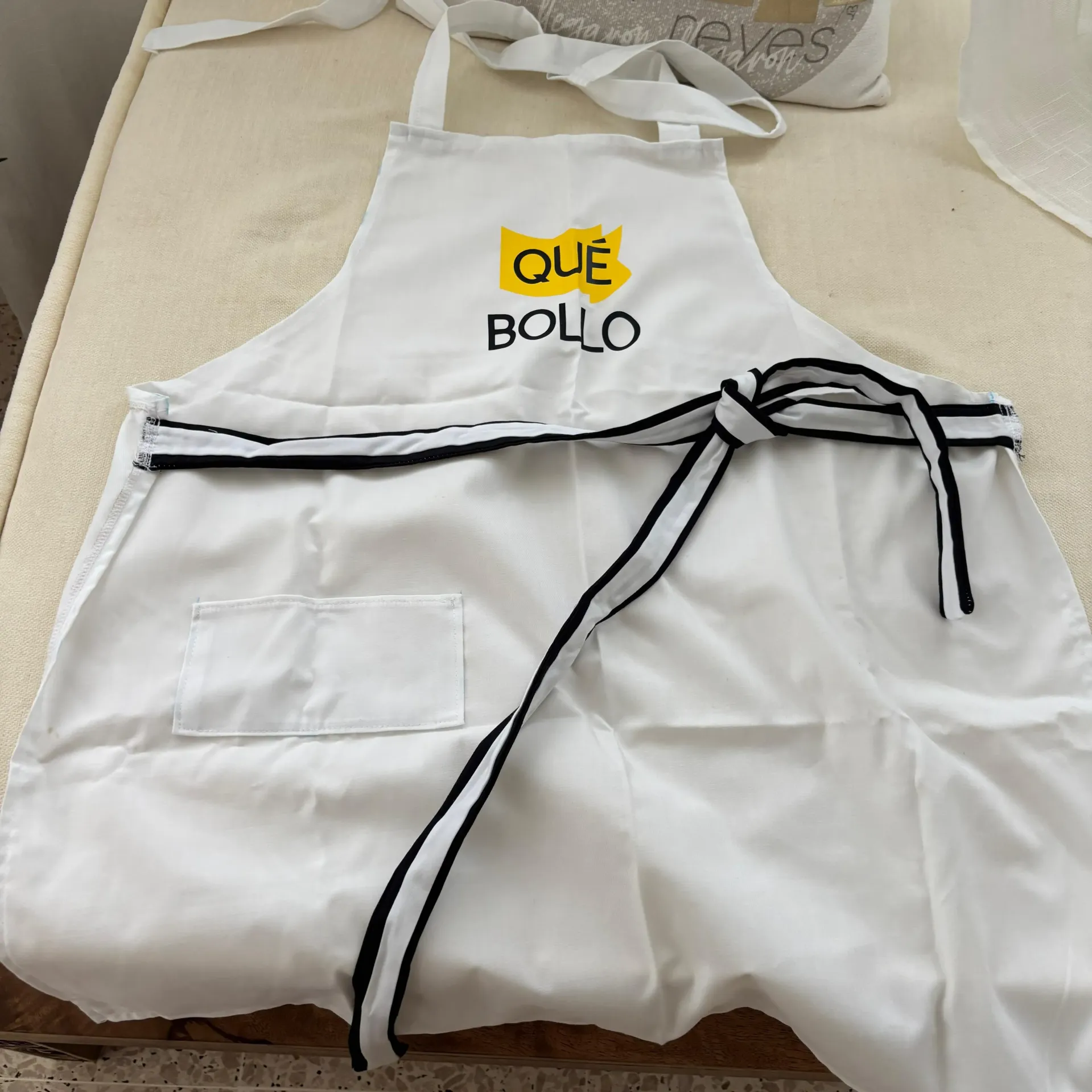 Delantal Que Bollo Largo
